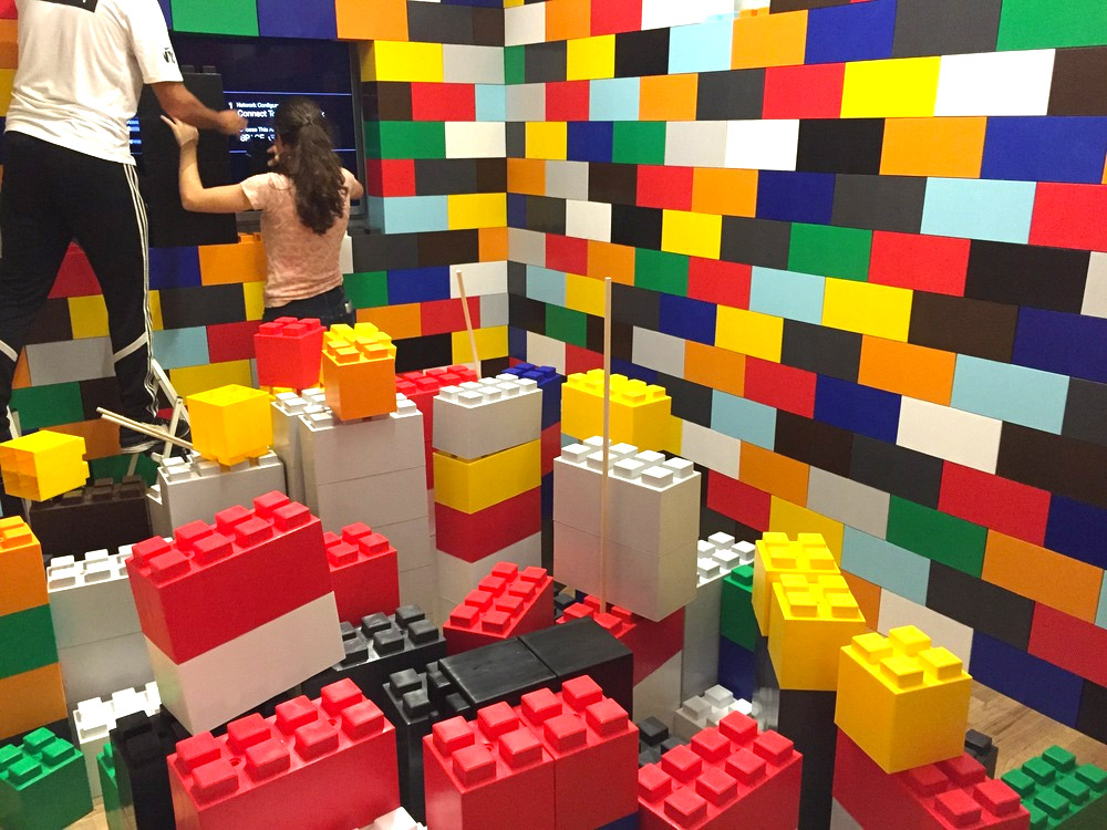 Giant Lego Bricks - Arcade Party Rental 