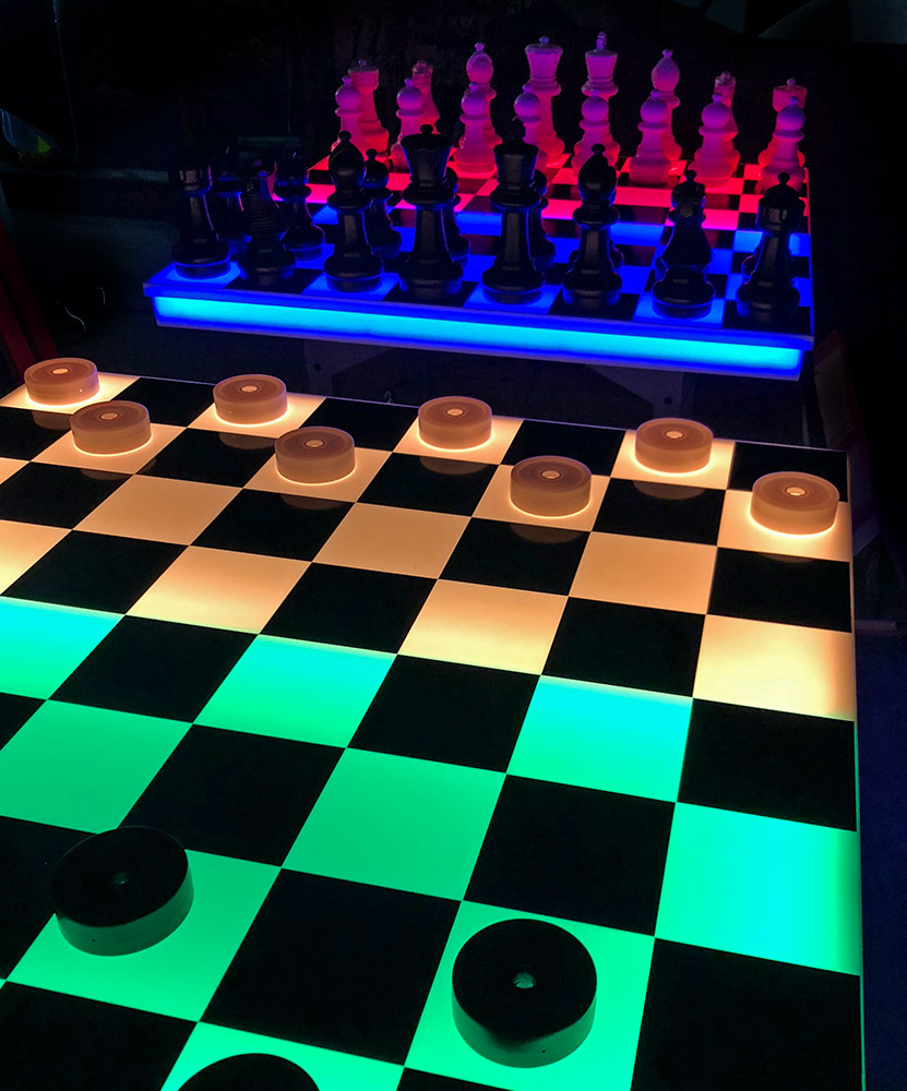 GIANT CHECKERS BOARD SET, Magic Special Events