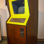 Original 80s classic Atari Pong Video Arcade Game