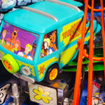 Scooby Doo and friends on the way to pinball party Arcade Party Rental