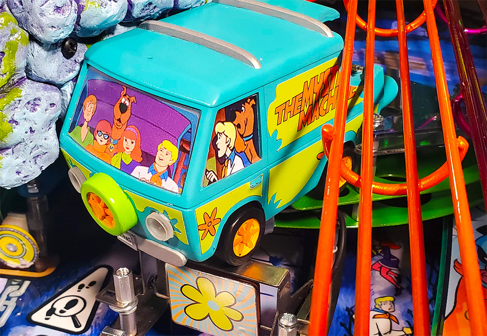 Scooby Doo Pinball Machine - Arcade Party Rental